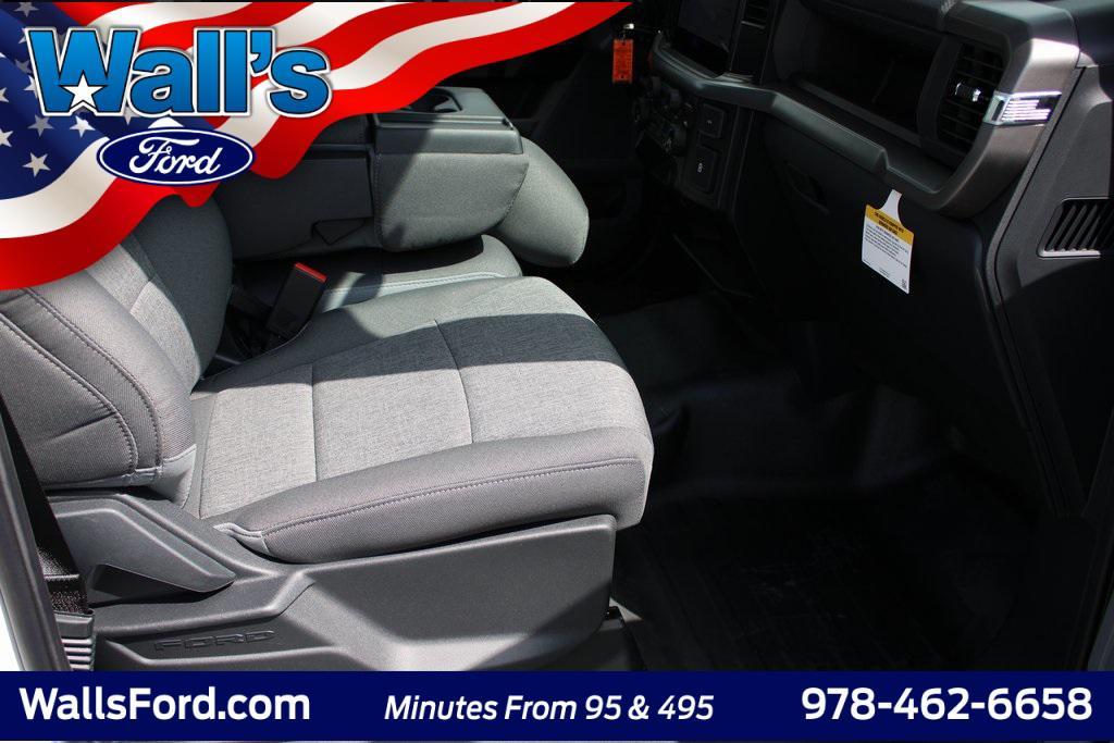 new 2025 Ford F-150 car, priced at $42,571