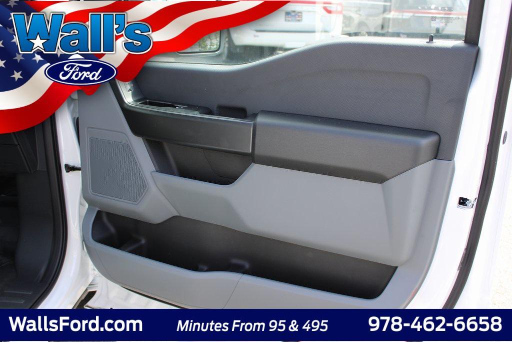new 2025 Ford F-150 car, priced at $42,571