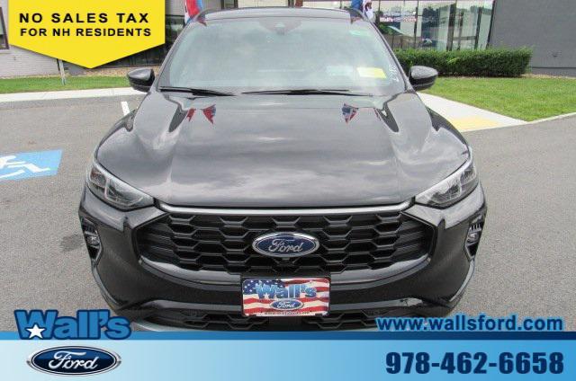 used 2023 Ford Escape car, priced at $33,500