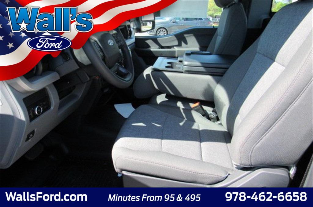 new 2025 Ford F-250 car, priced at $49,550