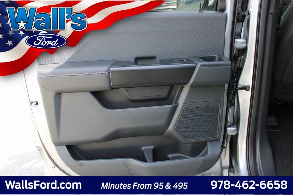 new 2025 Ford F-150 car, priced at $51,698