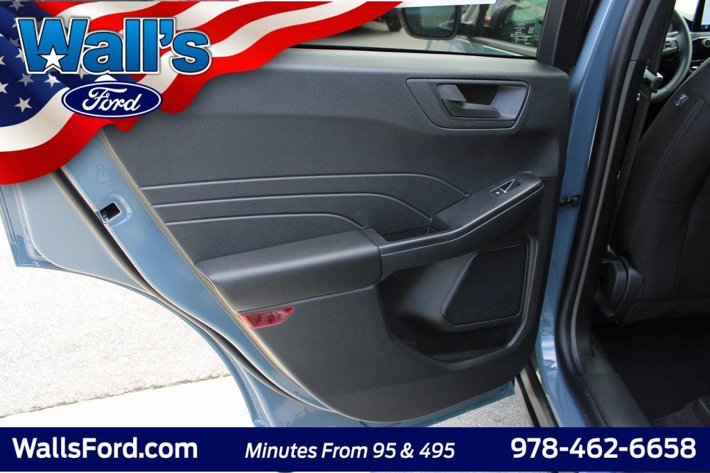 new 2025 Ford Escape car, priced at $32,323