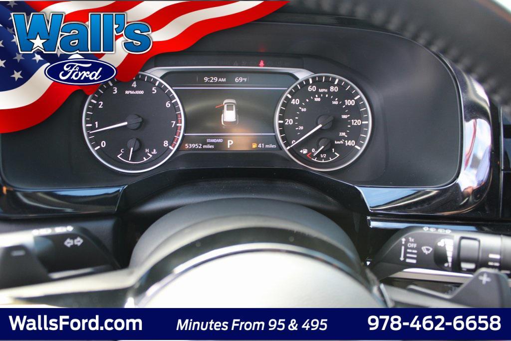 used 2022 Nissan Pathfinder car, priced at $26,092