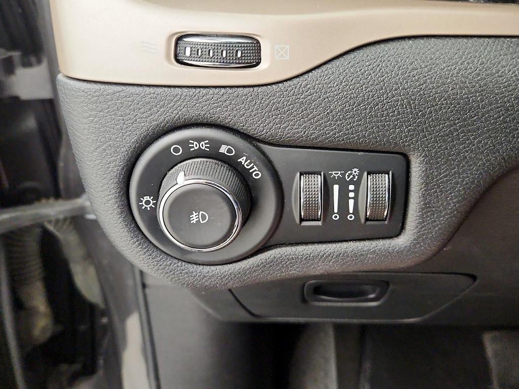 used 2016 Jeep Cherokee car, priced at $14,998