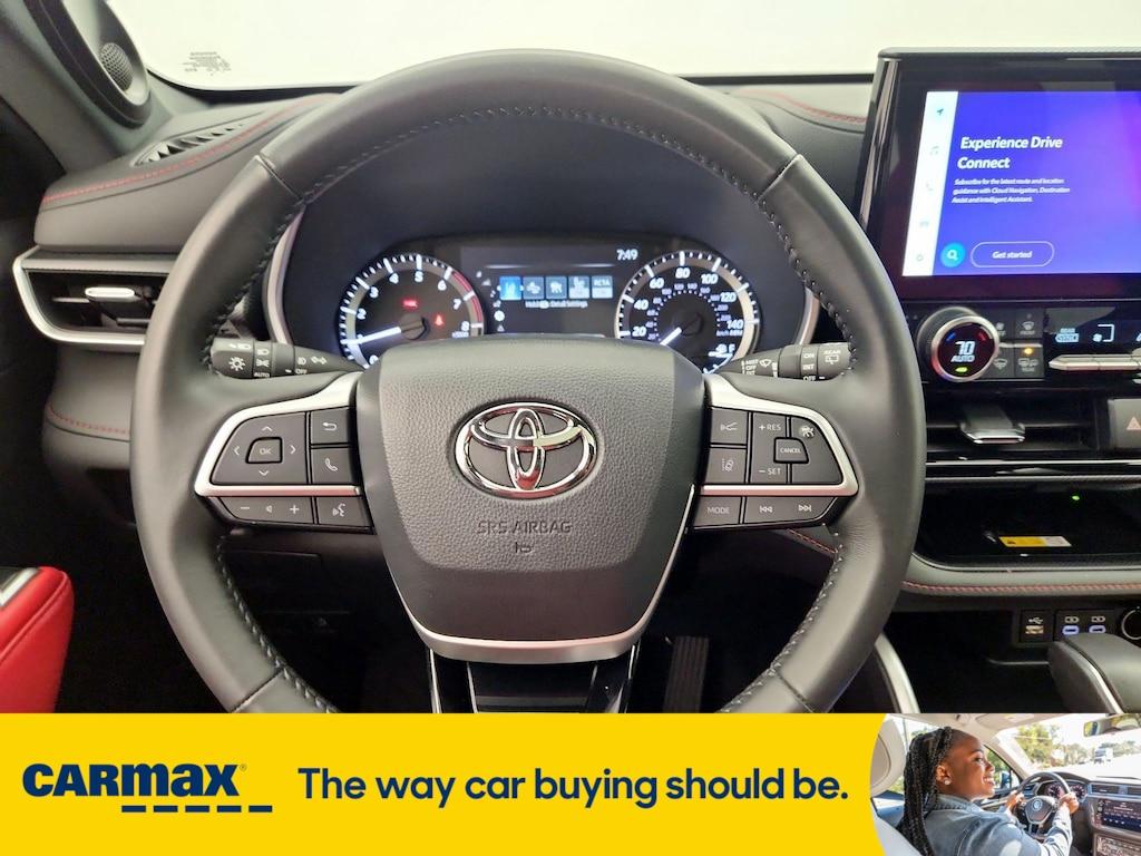 used 2024 Toyota Highlander car, priced at $46,998