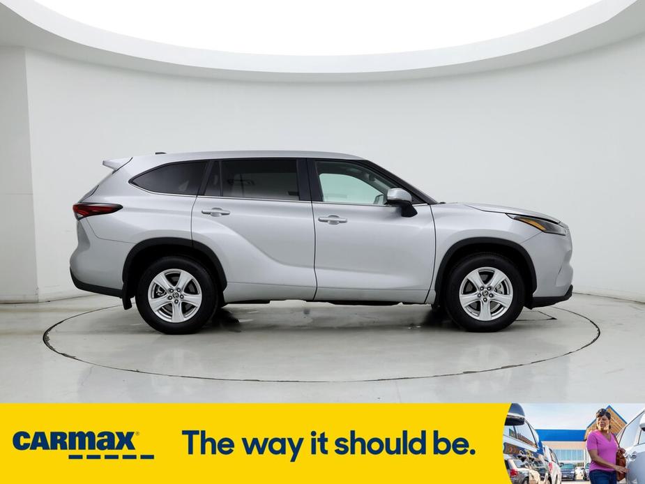 used 2024 Toyota Highlander car, priced at $40,998