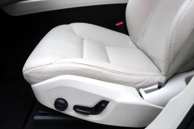 used 2022 Volvo XC60 car, priced at $18,600