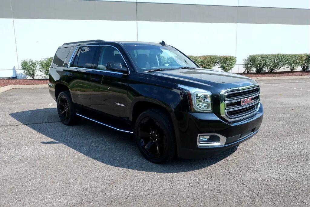 used 2019 GMC Yukon car, priced at $33,900