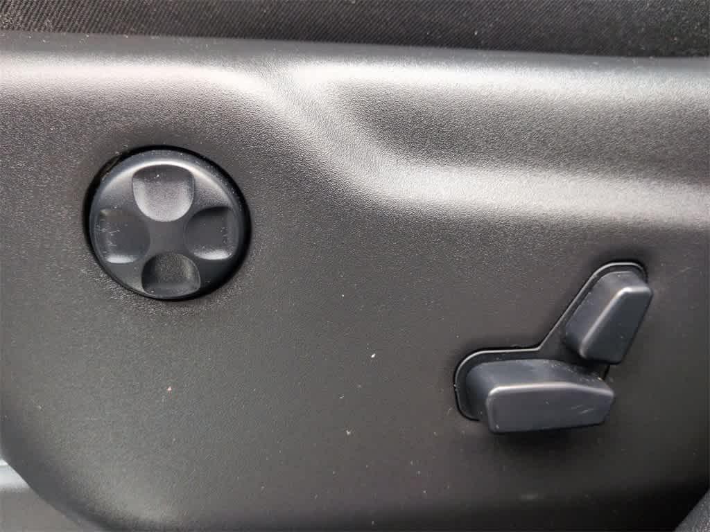 used 2021 Jeep Grand Cherokee car, priced at $17,989