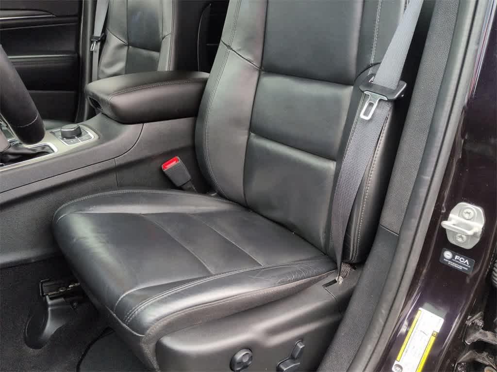 used 2021 Jeep Grand Cherokee car, priced at $17,989