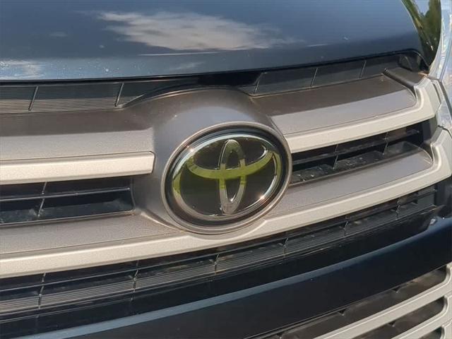used 2017 Toyota Highlander car, priced at $24,500