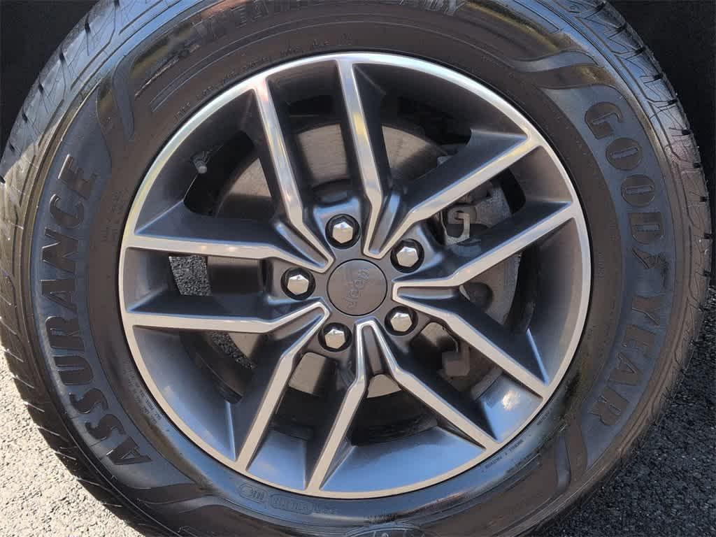 used 2020 Jeep Grand Cherokee car, priced at $18,857