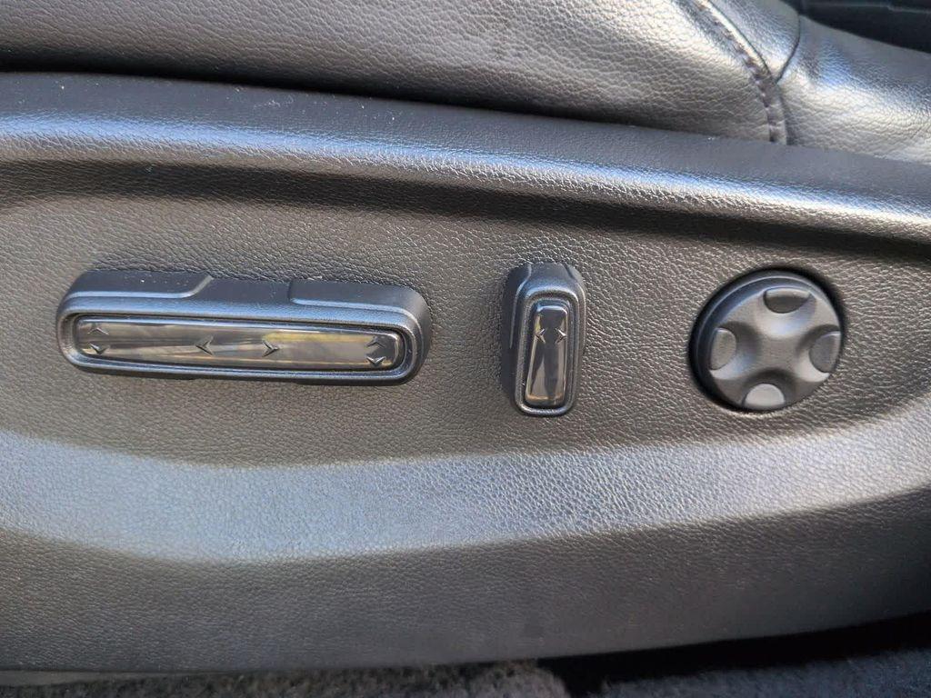 used 2019 Honda CR-V car, priced at $25,300