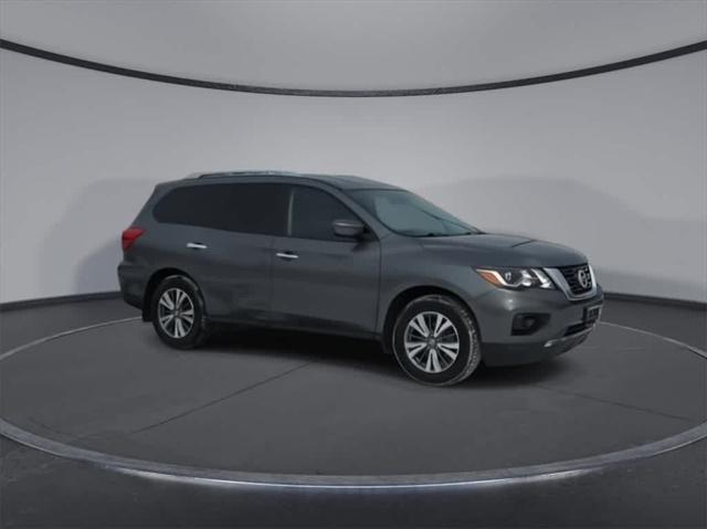 used 2020 Nissan Pathfinder car, priced at $17,000