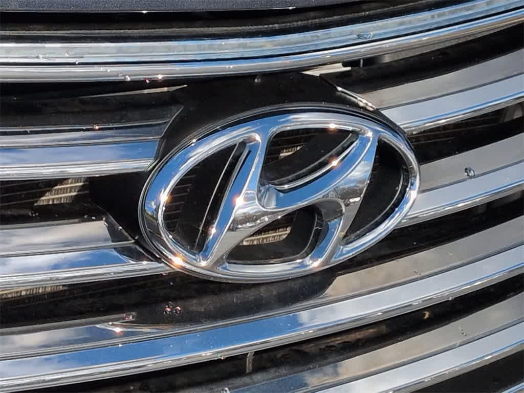 used 2015 Hyundai Santa Fe car, priced at $8,500