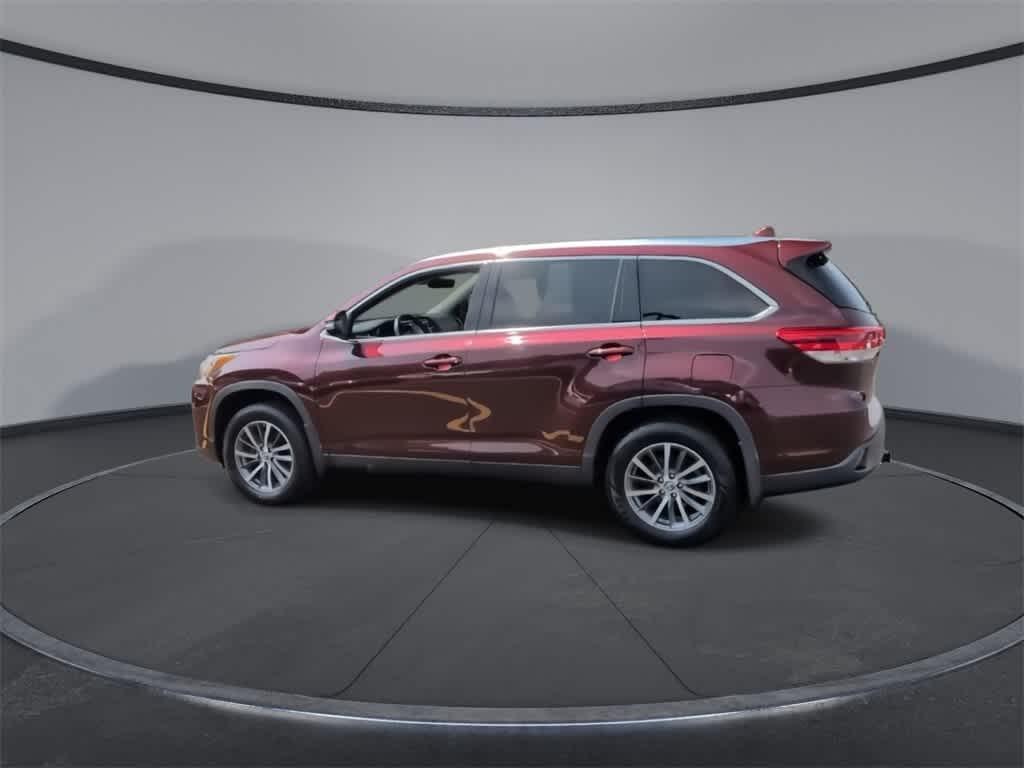 used 2019 Toyota Highlander car, priced at $23,964