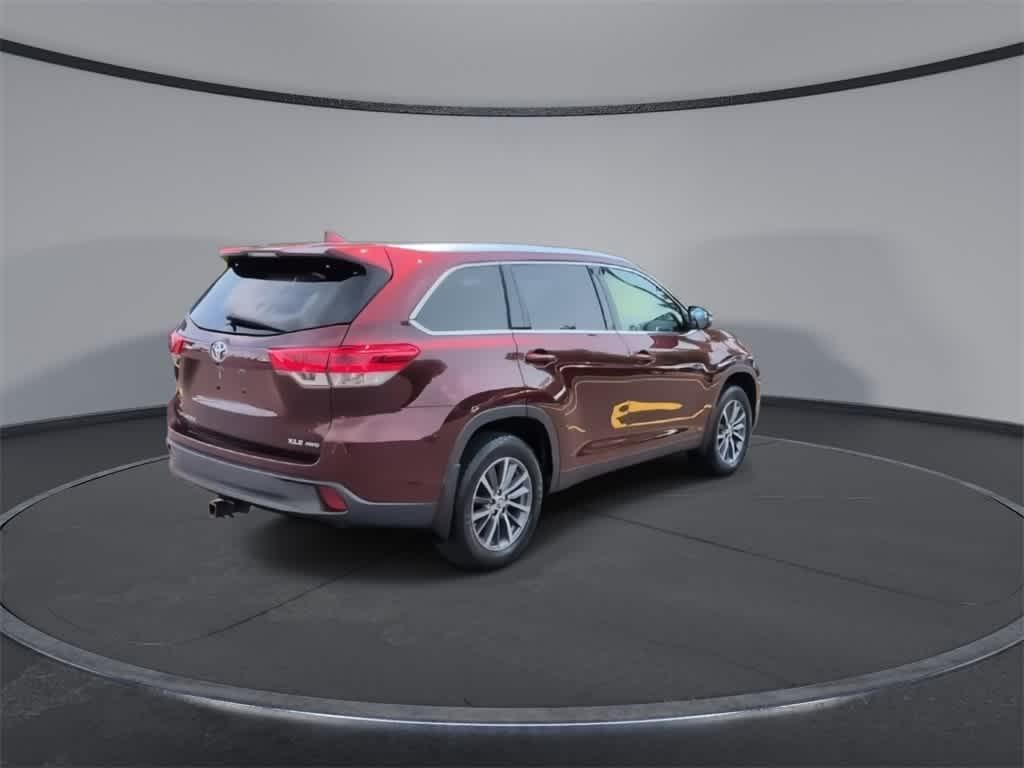 used 2019 Toyota Highlander car, priced at $23,964