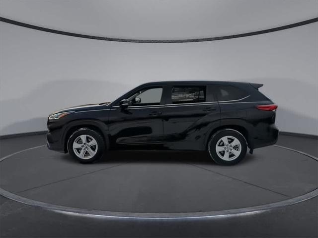 used 2021 Toyota Highlander car, priced at $28,313