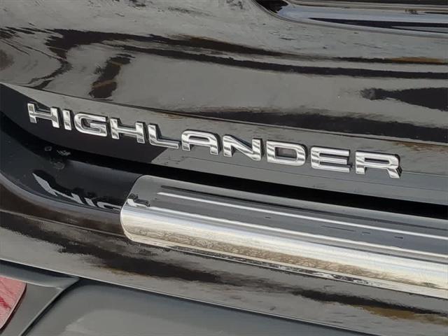 used 2021 Toyota Highlander car, priced at $28,313