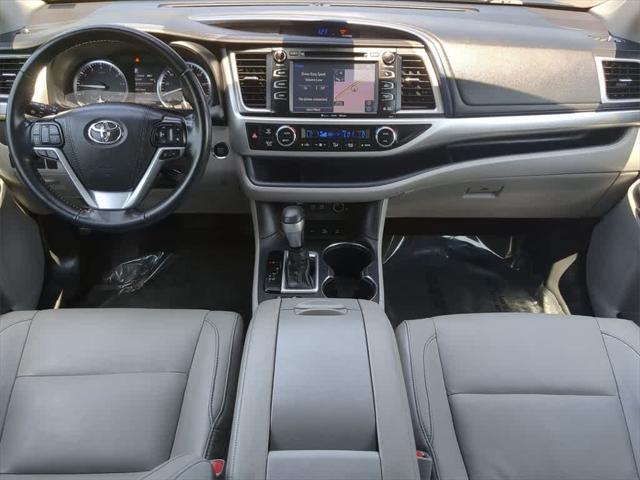 used 2018 Toyota Highlander car, priced at $20,695
