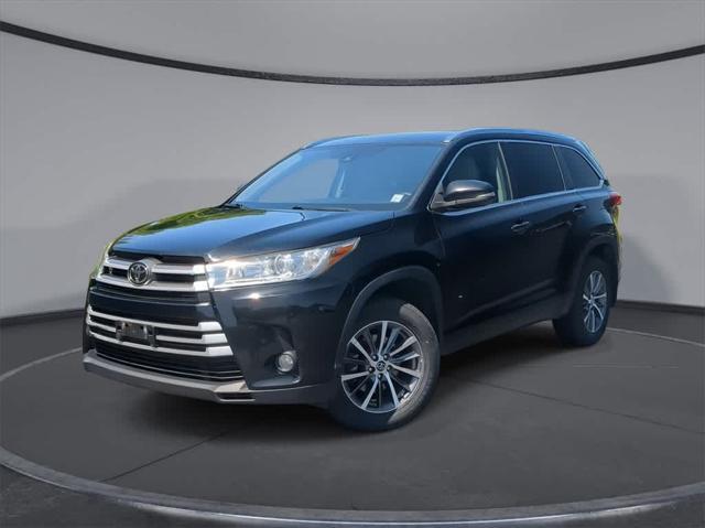 used 2018 Toyota Highlander car, priced at $20,695
