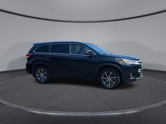used 2018 Toyota Highlander car, priced at $20,695