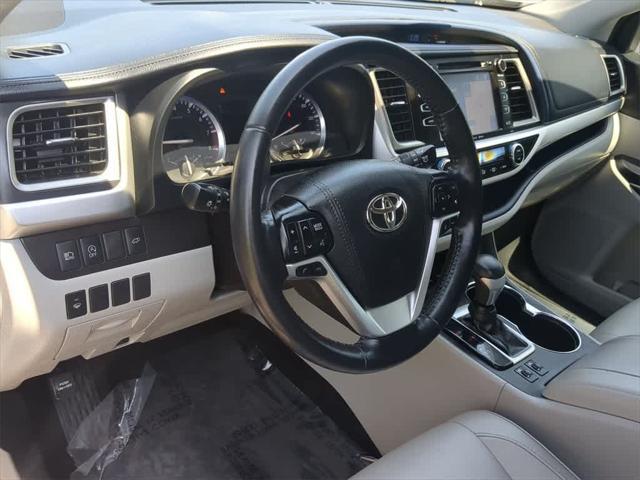 used 2018 Toyota Highlander car, priced at $20,695