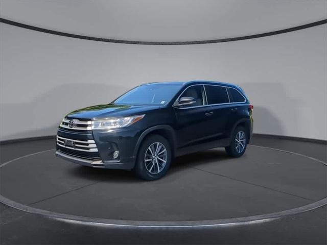 used 2018 Toyota Highlander car, priced at $20,695