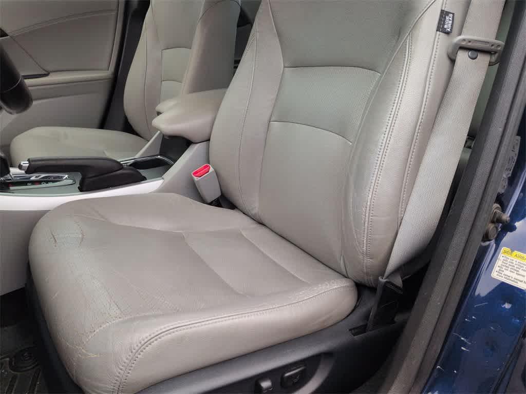 used 2013 Honda Accord car, priced at $11,000