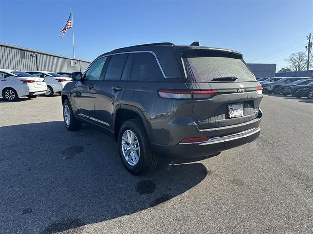 new 2025 Jeep Grand Cherokee car, priced at $37,675