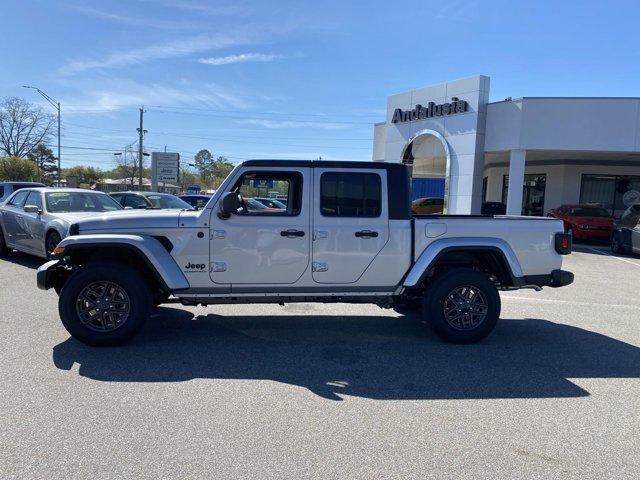 new 2024 Jeep Gladiator car, priced at $48,991