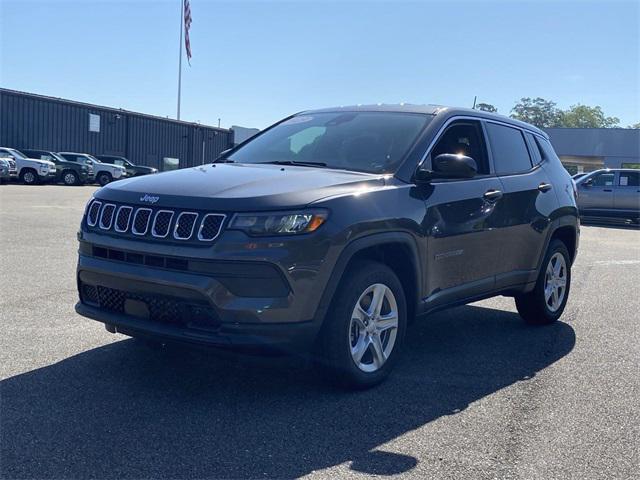 new 2023 Jeep Compass car, priced at $25,000