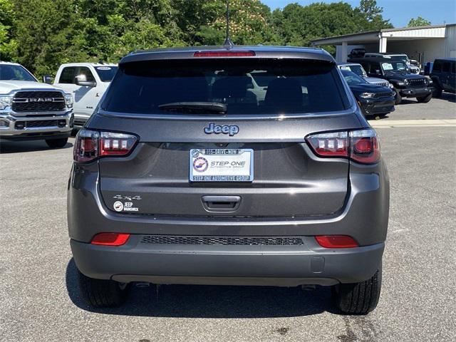 new 2023 Jeep Compass car, priced at $25,000