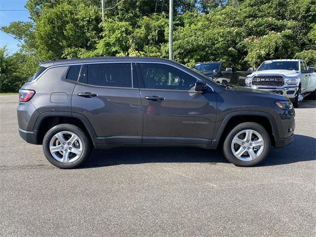 new 2023 Jeep Compass car, priced at $25,000