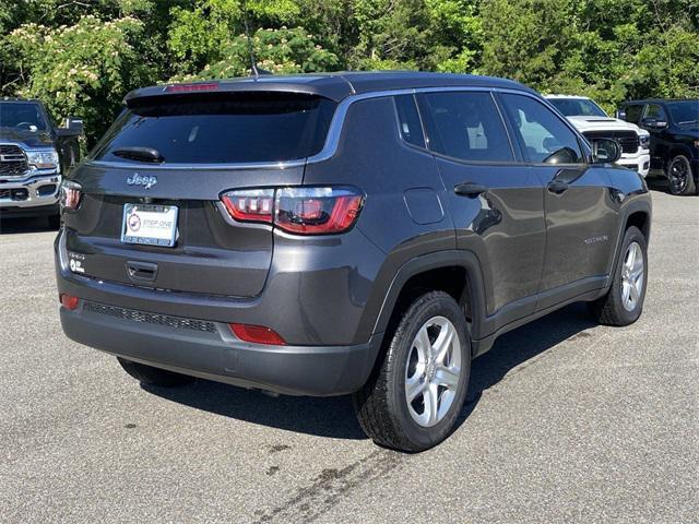 new 2023 Jeep Compass car, priced at $25,000