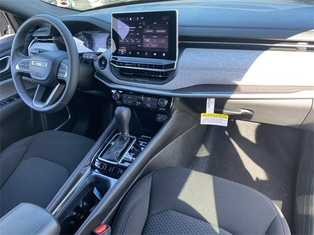 new 2023 Jeep Compass car, priced at $25,000