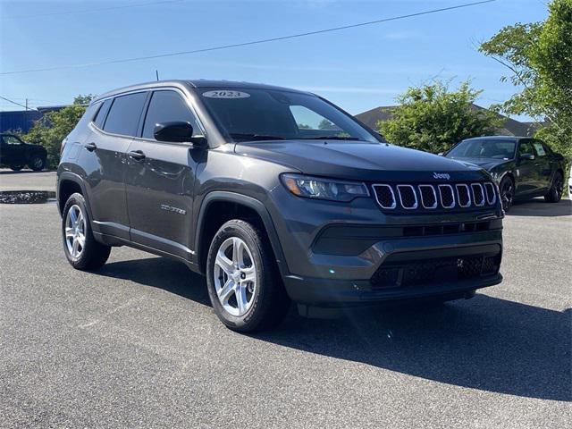 new 2023 Jeep Compass car, priced at $25,000