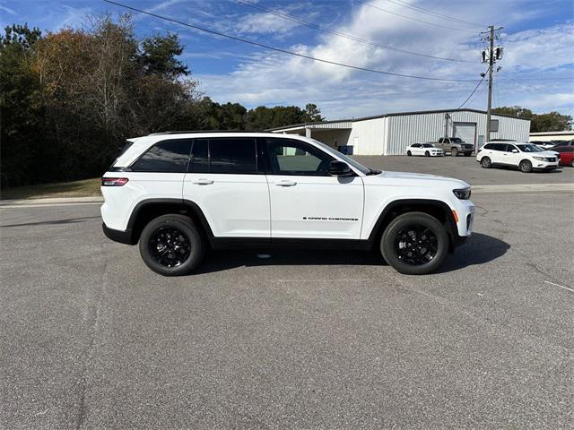 new 2025 Jeep Grand Cherokee car, priced at $41,435