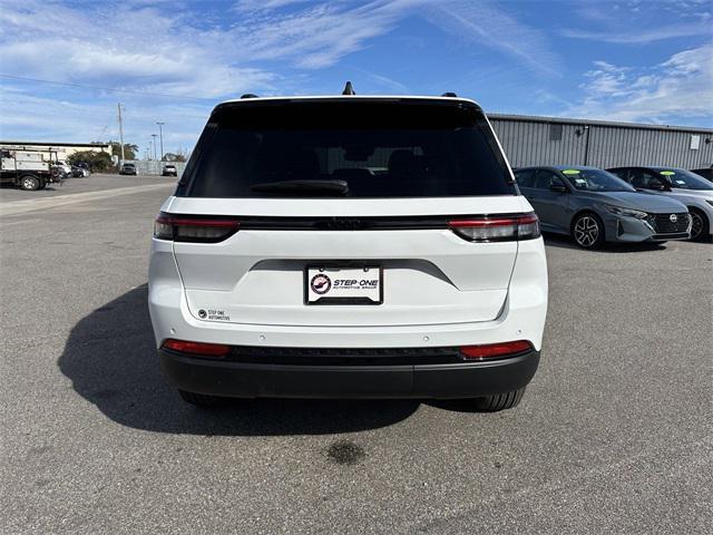 new 2025 Jeep Grand Cherokee car, priced at $41,435