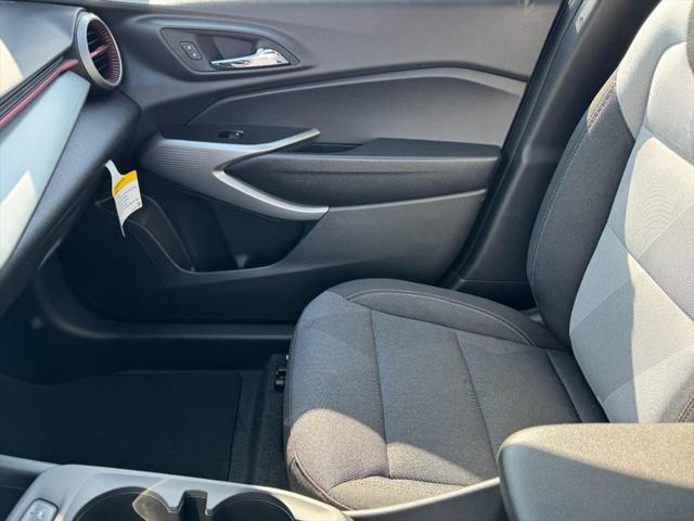 new 2025 Chevrolet Trax car, priced at $24,690