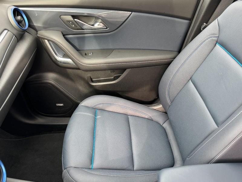 new 2025 Chevrolet Blazer car, priced at $43,060