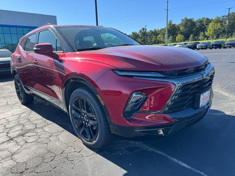 new 2025 Chevrolet Blazer car, priced at $43,060