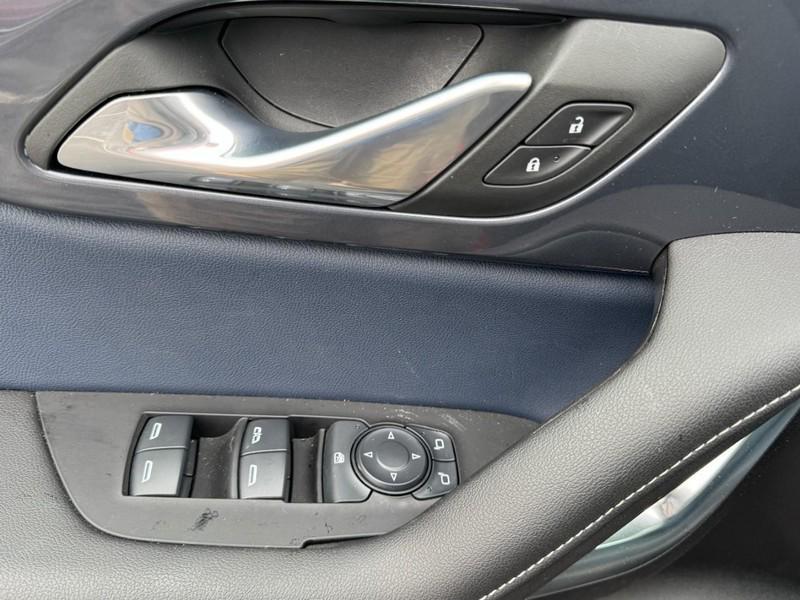 new 2025 Chevrolet Blazer car, priced at $43,060