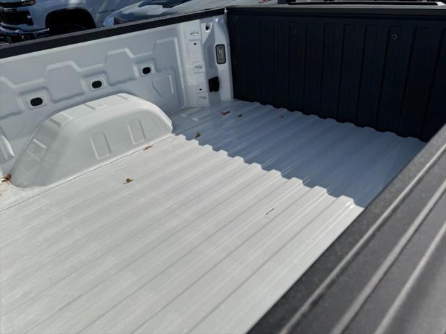 new 2025 Chevrolet Silverado 1500 car, priced at $44,585