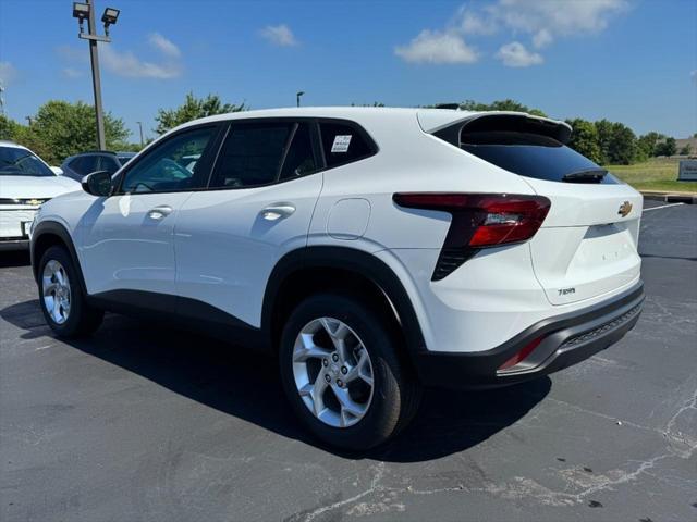 new 2025 Chevrolet Trax car, priced at $22,890