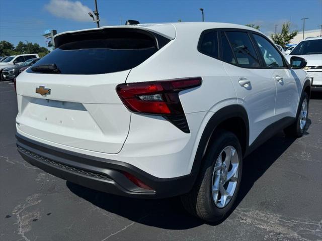 new 2025 Chevrolet Trax car, priced at $22,890