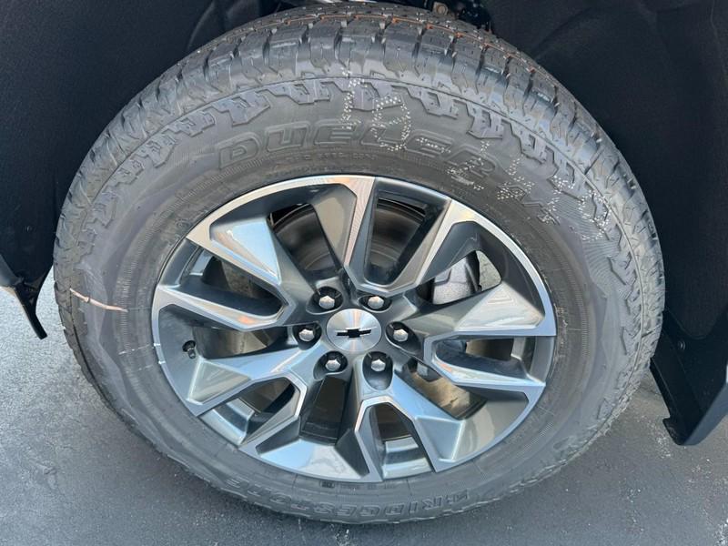 new 2025 Chevrolet Silverado 1500 car, priced at $51,155