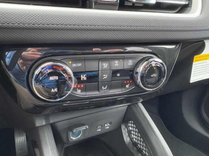 new 2025 Chevrolet TrailBlazer car, priced at $28,645