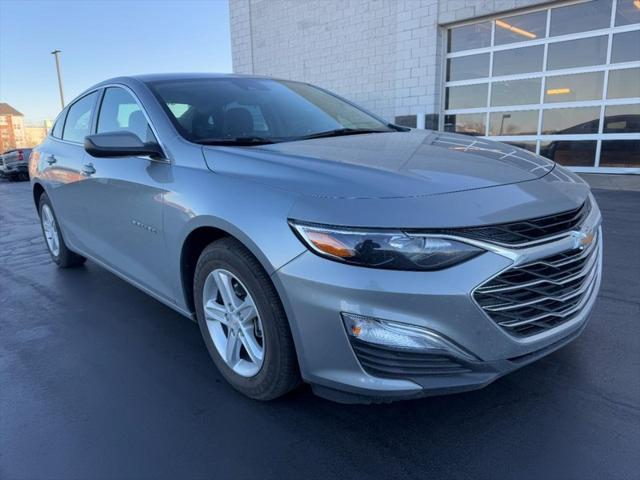 new 2024 Chevrolet Malibu car, priced at $22,120