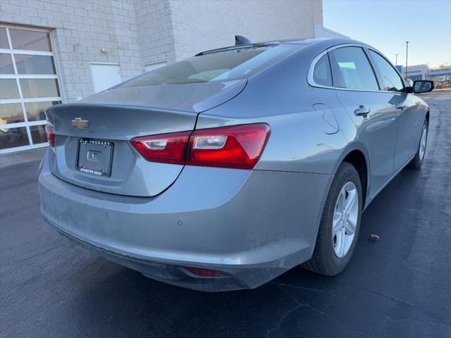 new 2024 Chevrolet Malibu car, priced at $22,120